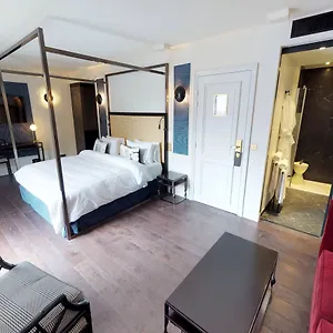 **** Hotel Mom'art Frankreich