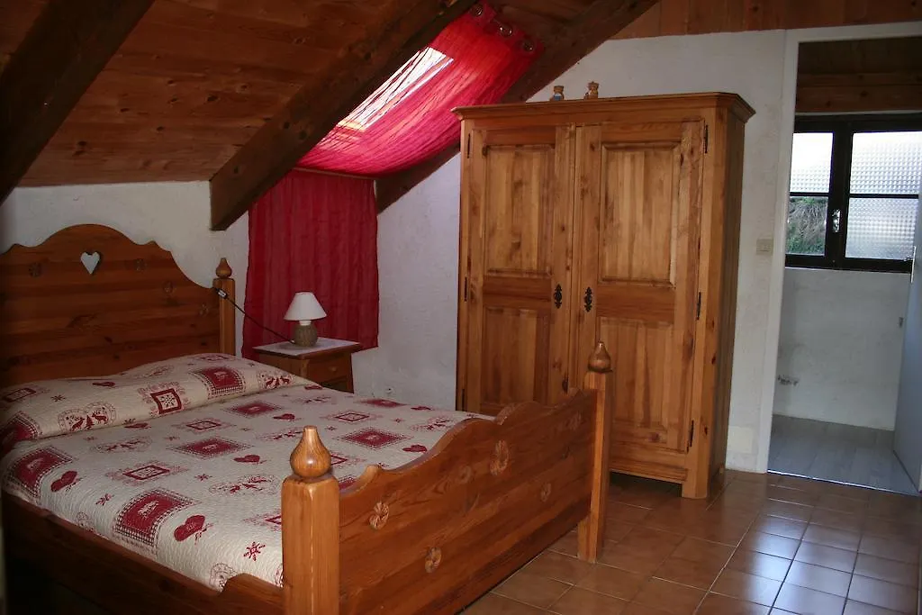 Gite D'Aliege Péone Bed & Breakfast